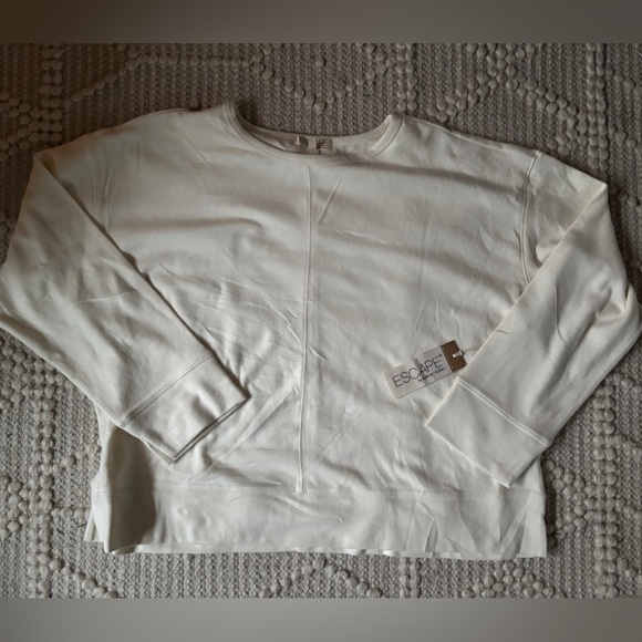 Escape Tops - New with tags XL Escape by Habitat crew neck cream sweater shirt tunic top.